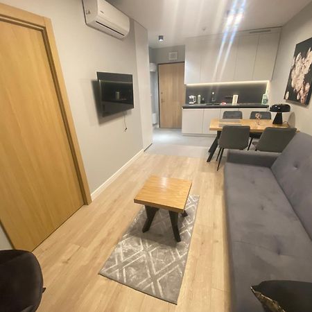 Wiktoryn 6 Piekne Nowe Apartamenty Z Duzymi Balkonami ワルシャワ エクステリア 写真
