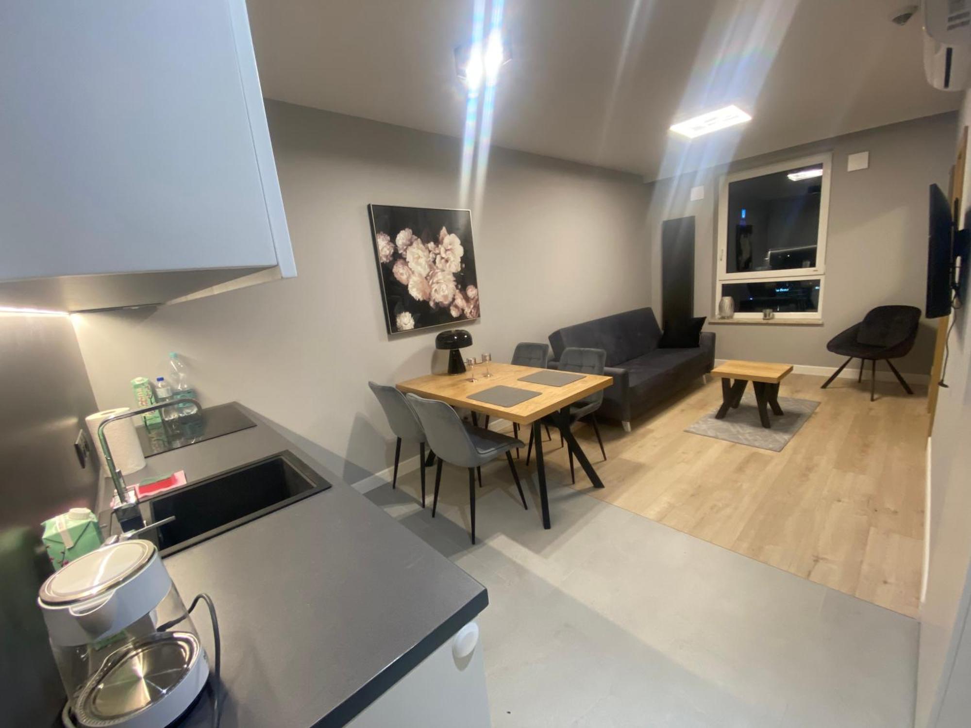 Wiktoryn 6 Piekne Nowe Apartamenty Z Duzymi Balkonami ワルシャワ エクステリア 写真