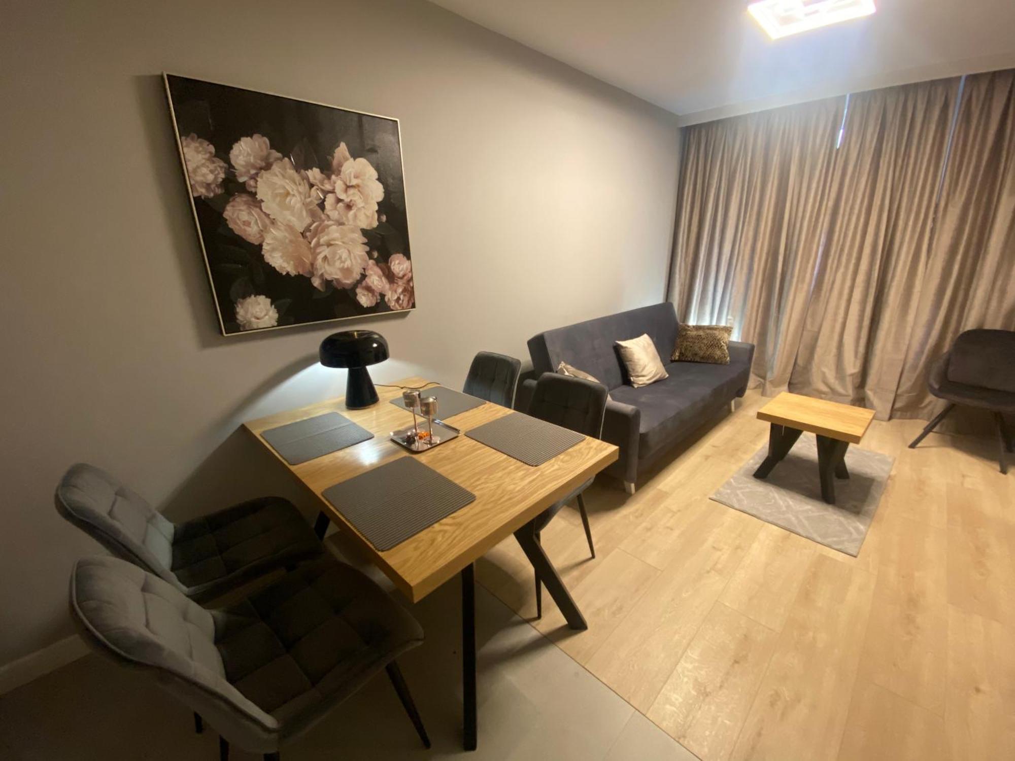 Wiktoryn 6 Piekne Nowe Apartamenty Z Duzymi Balkonami ワルシャワ エクステリア 写真